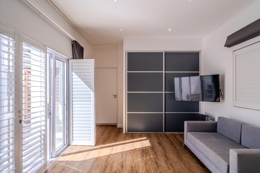 6 Bedroom Property for Sale in Simons Kloof Western Cape